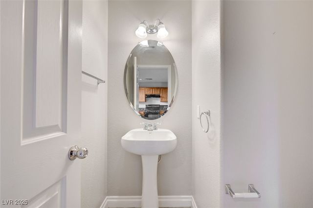 6946 Graceful Cloud Avenue, Henderson, NV 89011