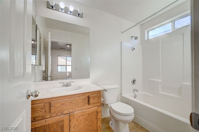 6946 Graceful Cloud Avenue, Henderson, NV 89011