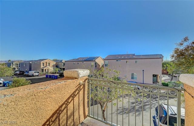 6946 Graceful Cloud Avenue, Henderson, NV 89011