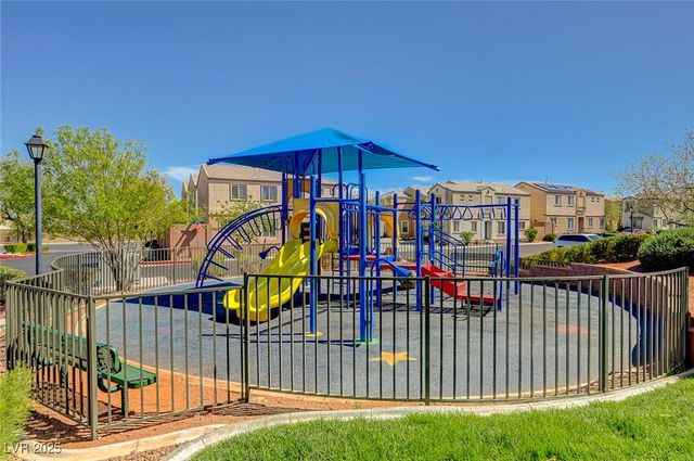 6946 Graceful Cloud Avenue, Henderson, NV 89011