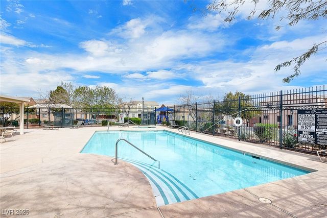 6946 Graceful Cloud Avenue, Henderson, NV 89011