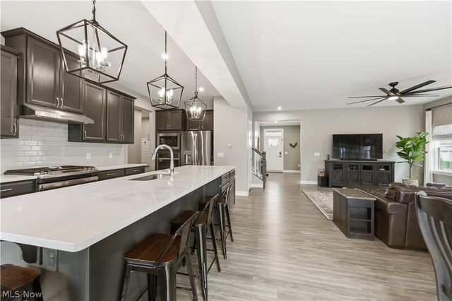 3402 Sandgate Street NW, North Canton, OH 44720