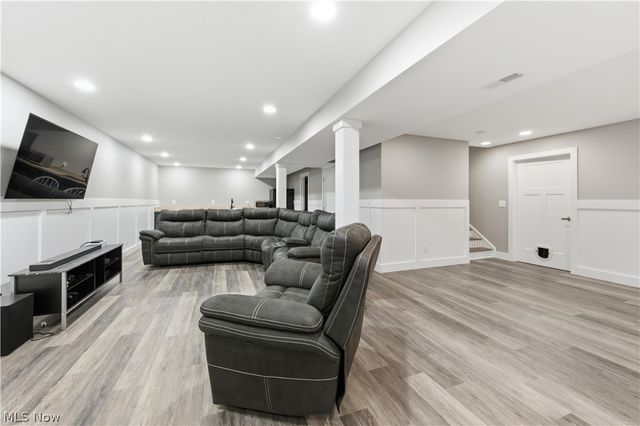 3402 Sandgate Street NW, North Canton, OH 44720