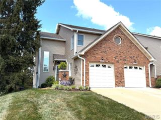 1722 Blue Oak Drive, Chesterfield, MO 63017