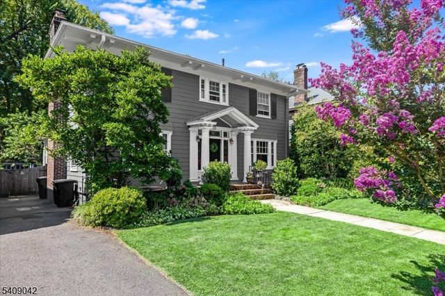 33 Warren Ct, South Orange Village Twp., NJ 07079