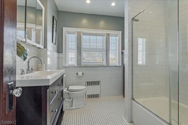 33 Warren Ct, South Orange Village Twp., NJ 07079