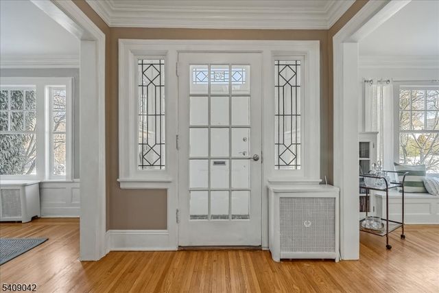 33 Warren Ct, South Orange Village Twp., NJ 07079