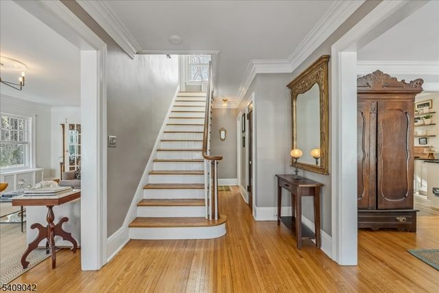 33 Warren Ct, South Orange Village Twp., NJ 07079