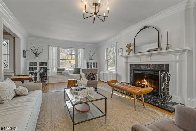 33 Warren Ct, South Orange Village Twp., NJ 07079