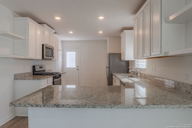 12114 Luckey Villa, San Antonio, TX 78252
