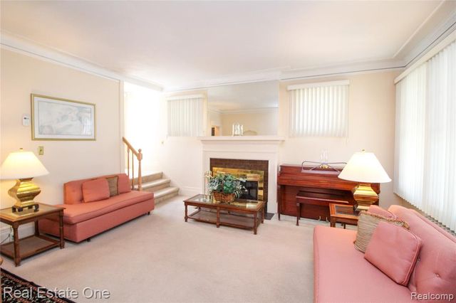 118 Massachusetts Street, Highland Park, MI 48203