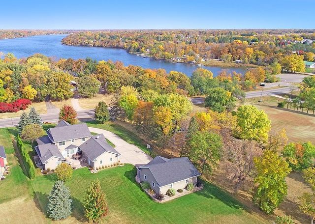 2002 Hazel Hill Road SE, Alexandria, MN 56308