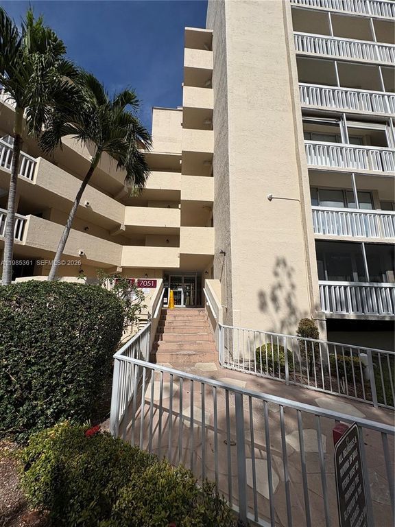 7051 Environ Blvd 632, Lauderhill, FL 33319