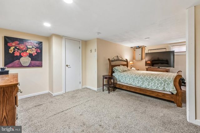 19 BARCLAY DRIVE, Turnersville, NJ 08012