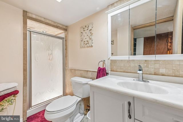 19 BARCLAY DRIVE, Turnersville, NJ 08012