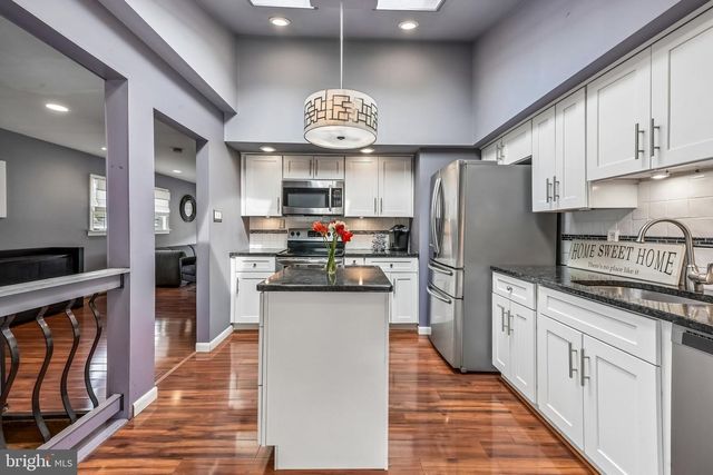 19 BARCLAY DRIVE, Turnersville, NJ 08012