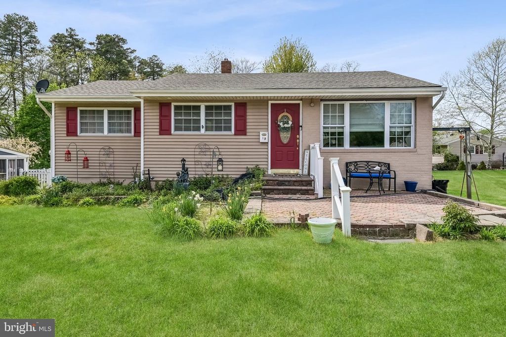 19 BARCLAY DRIVE, Turnersville, NJ 08012