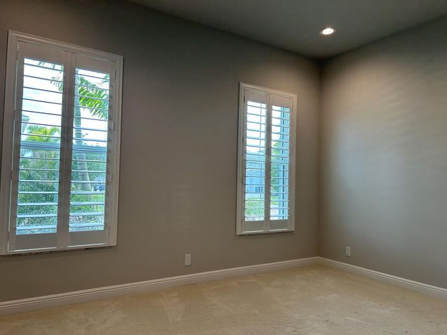 9268 Crestview Circle, Palm Beach Gardens, FL 33412