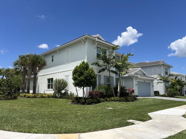 9268 Crestview Circle, Palm Beach Gardens, FL 33412