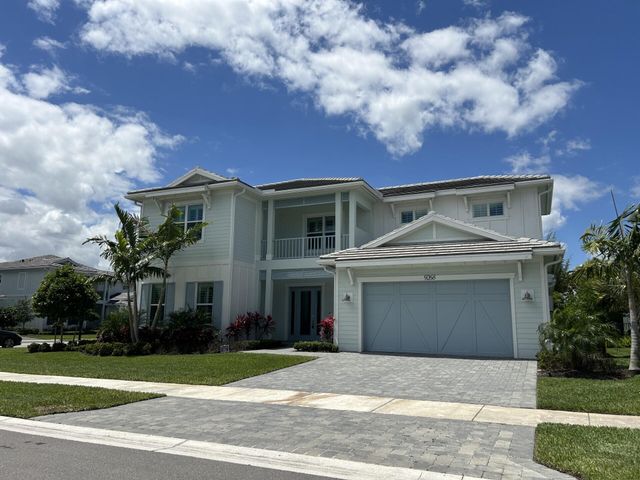 9268 Crestview Circle, Palm Beach Gardens, FL 33412