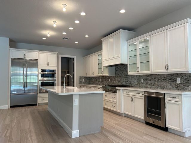 9268 Crestview Circle, Palm Beach Gardens, FL 33412