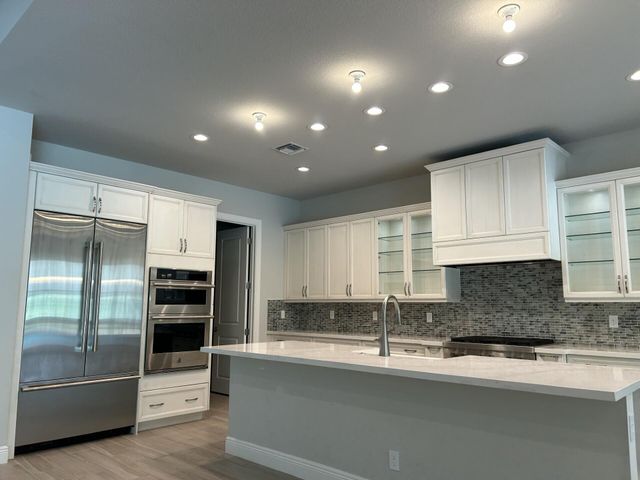9268 Crestview Circle, Palm Beach Gardens, FL 33412