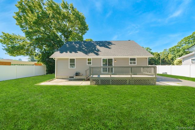 925 Liberty Street, Bohemia, NY 11716