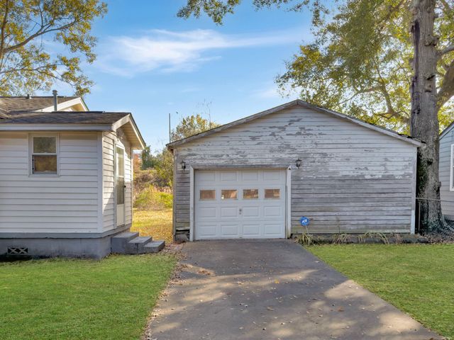 2207 Margaret Drive, North Charleston, SC 29406