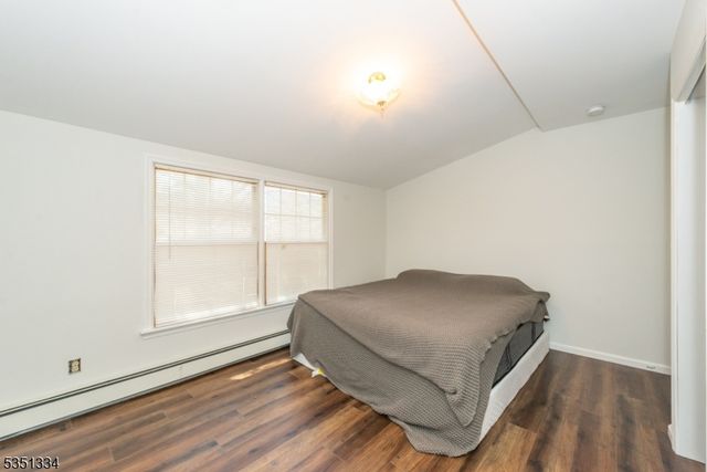 53 Laurel Dr, Wayne Twp., NJ 07470