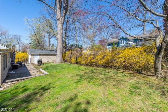 53 Laurel Dr, Wayne Twp., NJ 07470