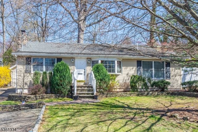 53 Laurel Dr, Wayne Twp., NJ 07470