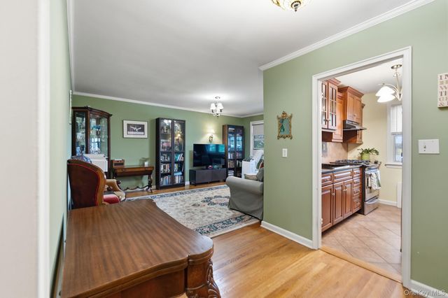154 Underhill Avenue 2A, West Harrison, NY 10604