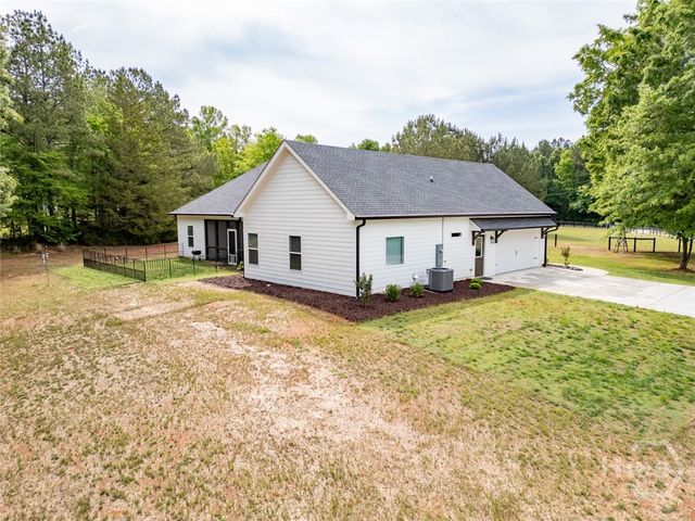 1411 Jack Malcom, Madison, GA 30650