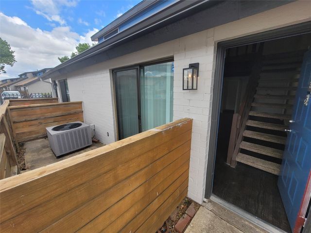 5110 Azalea Trace Drive 2611, Houston, TX 77066