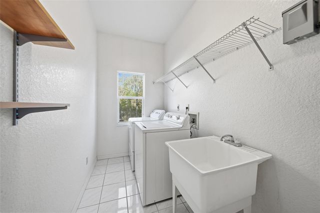 24748 OAKS BOULEVARD, Land O Lakes, FL 34639