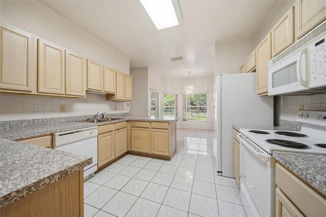 24748 OAKS BOULEVARD, Land O Lakes, FL 34639