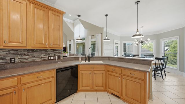 9219 Crystal Brook Drive, Apison, TN 37302