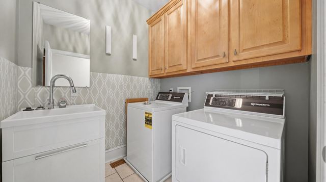 9219 Crystal Brook Drive, Apison, TN 37302