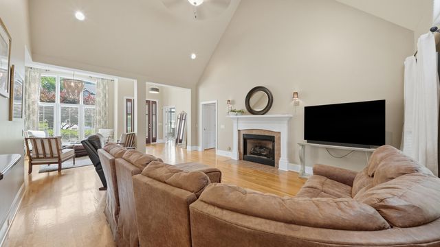 9219 Crystal Brook Drive, Apison, TN 37302