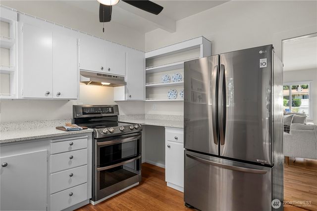 21239 14th Avenue S, Des Moines, WA 98198