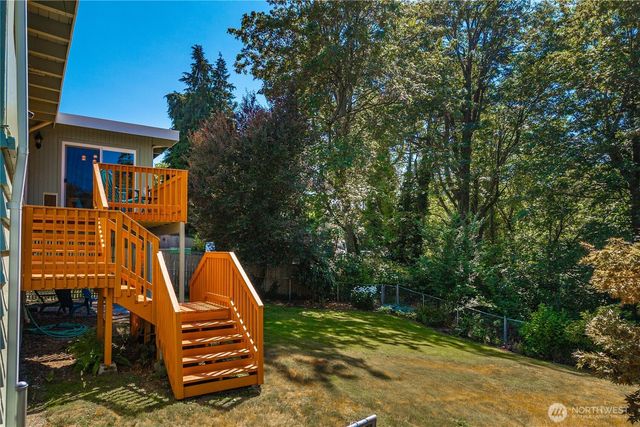 21239 14th Avenue S, Des Moines, WA 98198