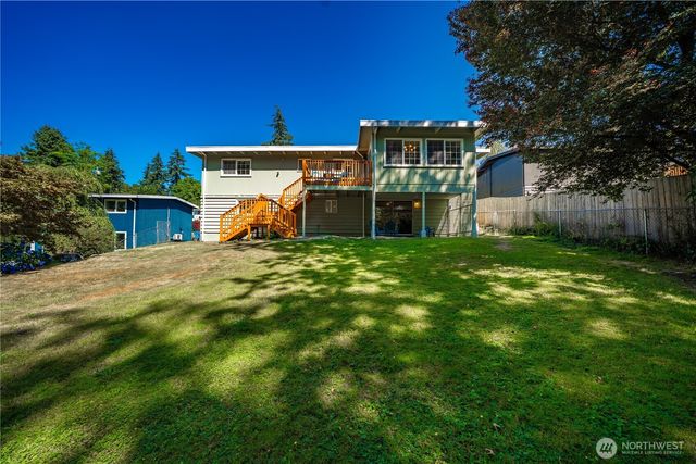 21239 14th Avenue S, Des Moines, WA 98198