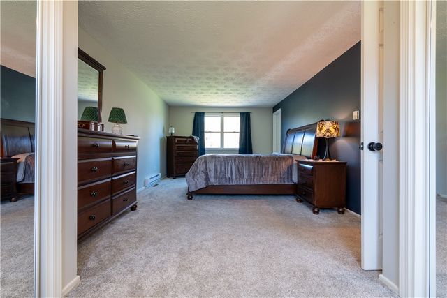 1123 Lake Park Lane, Webster, NY 14580