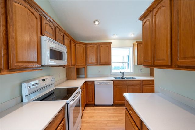 1123 Lake Park Lane, Webster, NY 14580