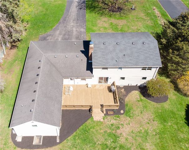 1123 Lake Park Lane, Webster, NY 14580