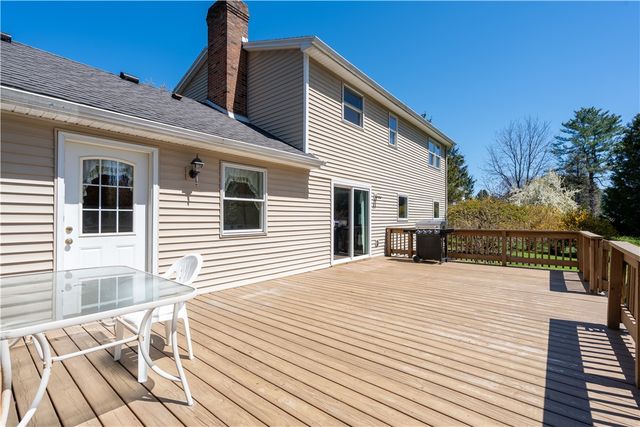 1123 Lake Park Lane, Webster, NY 14580