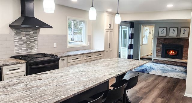 1123 Lake Park Lane, Webster, NY 14580
