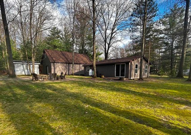 1198 Lavely Road, Harrison, MI 48625