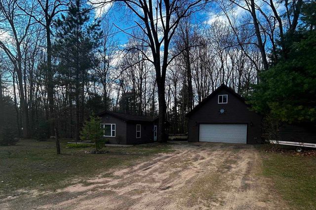 1198 Lavely Road, Harrison, MI 48625