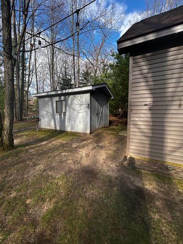1198 Lavely Road, Harrison, MI 48625